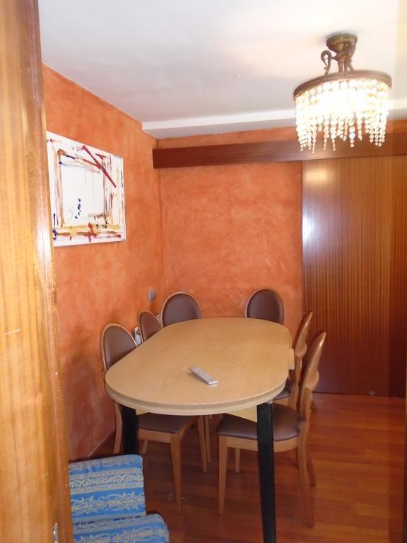 Hostal Fonda Galicia Cardedeu Eksteriør bilde