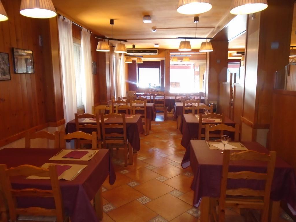 Hostal Fonda Galicia Cardedeu Eksteriør bilde