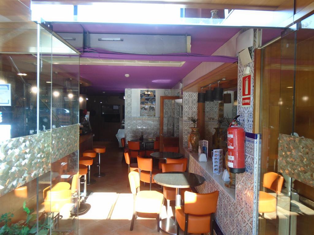 Hostal Fonda Galicia Cardedeu Eksteriør bilde
